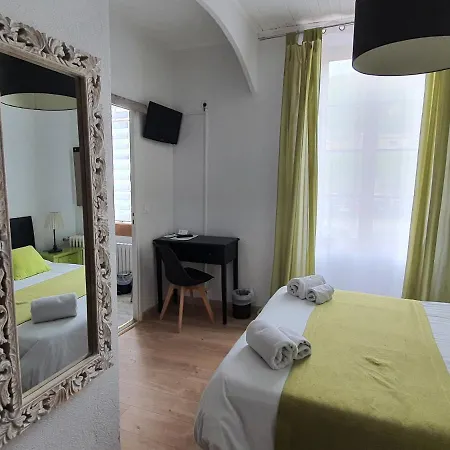 Ma Petite Hotell 2*