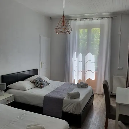 Ma Petite Hotel 2*